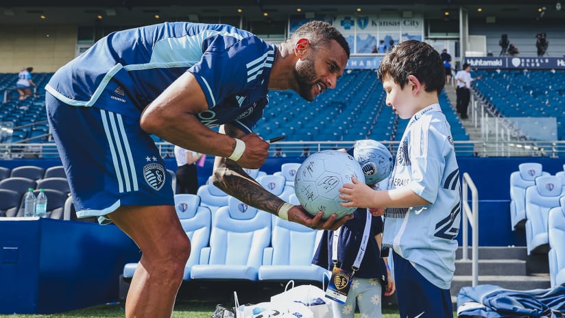 Victory Project - Sporting KC - Khiry Shelton